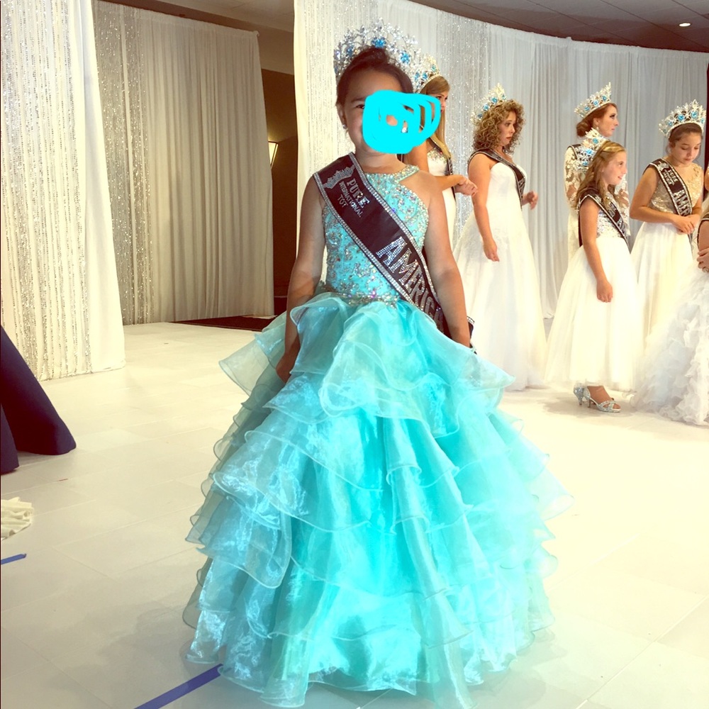 Mac Duggal Dress